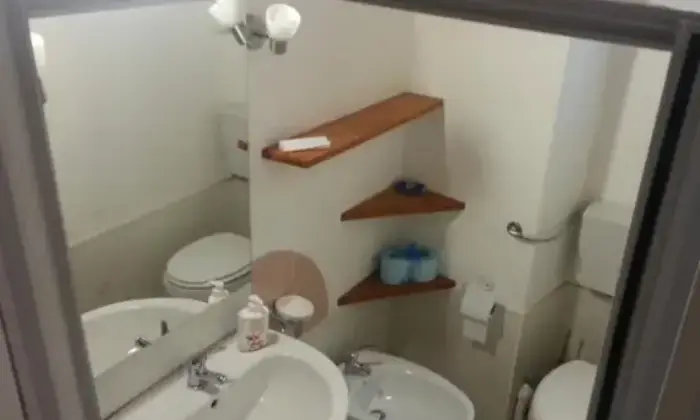 Rexer-Iglesias-Piccolo-appartamento-in-centro-storico-a-Iglesias-SU-Bagno