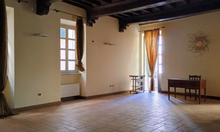 Rexer-Acqui-Terme-Palazzo-storico-con-locale-commerciale-e-tre-abitazioni-Altro