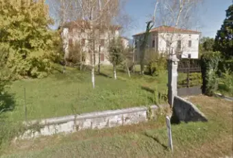 Rexer-Sacile-Villa-unifamiliare-in-vendita-in-viale-Trento-a-Sacile-Giardino