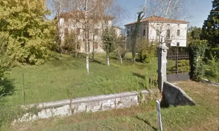 Rexer-Sacile-Villa-unifamiliare-in-vendita-in-viale-Trento-a-Sacile-Giardino