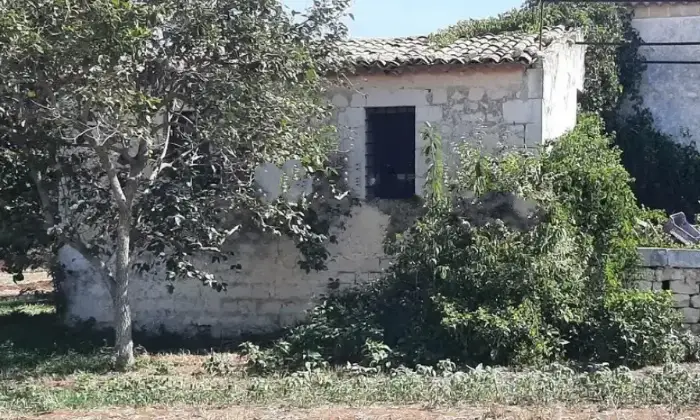 Rexer-Modica-Casalecascina-in-vendita-in-contrada-ZappullaModica-Giardino