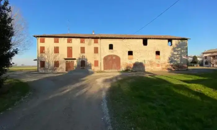 Rexer-San-Martino-in-Rio-Vendesi-casale-in-via-Gazzata-a-San-Martino-in-Rio-Terrazzo