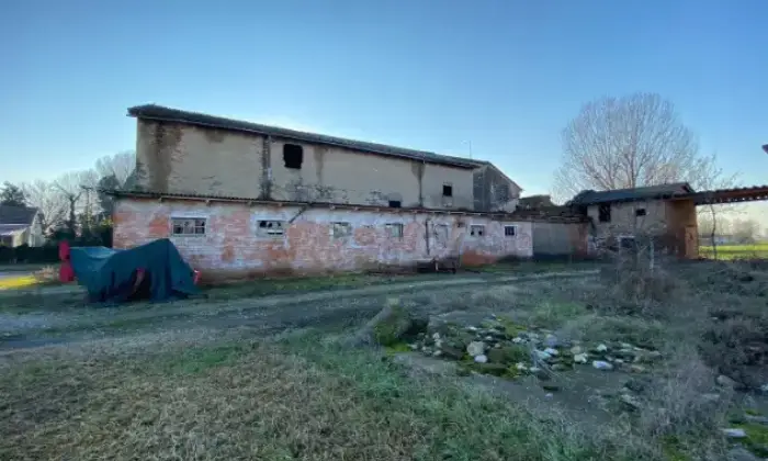 Rexer-San-Martino-in-Rio-Vendesi-casale-in-via-Gazzata-a-San-Martino-in-Rio-Giardino