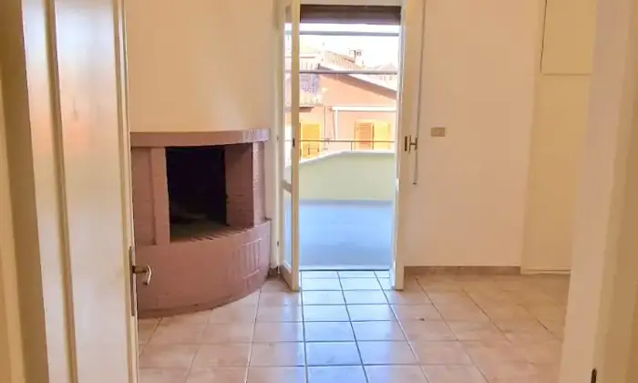 Rexer-Sutri-Appartamento-con-giardino-esclusivo-in-Via-Nicola-Capotondi-Sutri-Altro