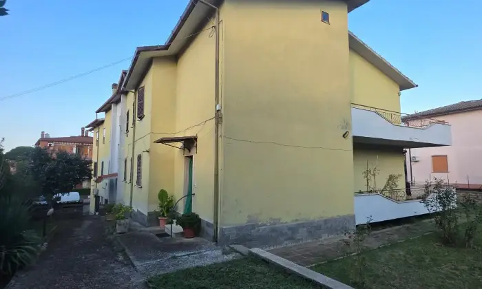 Rexer-Sutri-Appartamento-con-giardino-esclusivo-in-Via-Nicola-Capotondi-Sutri-Altro