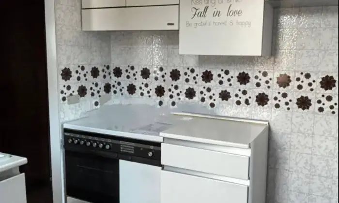 Rexer-Voghera-Trilocale-via-Enrico-Pozzoli-Voghera-Cucina