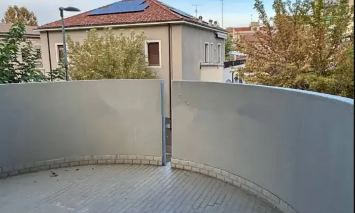 Rexer-Voghera-Trilocale-via-Enrico-Pozzoli-Voghera-Terrazzo