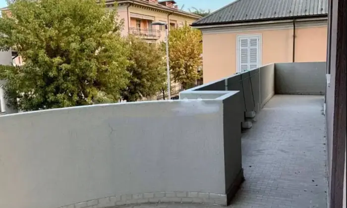 Rexer-Voghera-Trilocale-via-Enrico-Pozzoli-Voghera-Garage