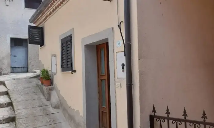 Rexer-Abriola-Appartamento-in-vendita-in-via-Colombo-ad-Abriola-Altro
