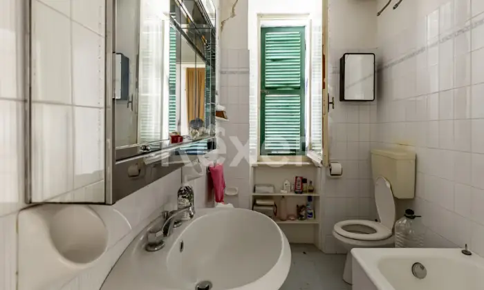 Rexer-Apiro-Terratetto-con-garage-da-ristrutturare-ad-Apiro-Altro