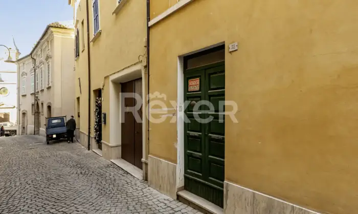 Rexer-Apiro-Terratetto-con-garage-da-ristrutturare-ad-Apiro-Altro
