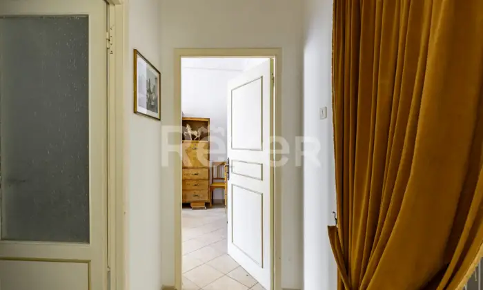 Rexer-Apiro-Terratetto-con-garage-da-ristrutturare-ad-Apiro-Altro