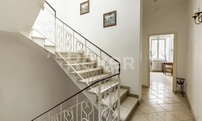 Rexer-Apiro-Terratetto-con-garage-da-ristrutturare-ad-Apiro-Altro