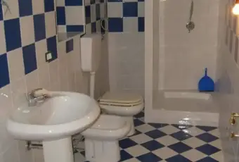 Rexer-Termini-Imerese-Appartamento-in-Via-San-Francesco-Saverio-Termini-Imerese-Bagno