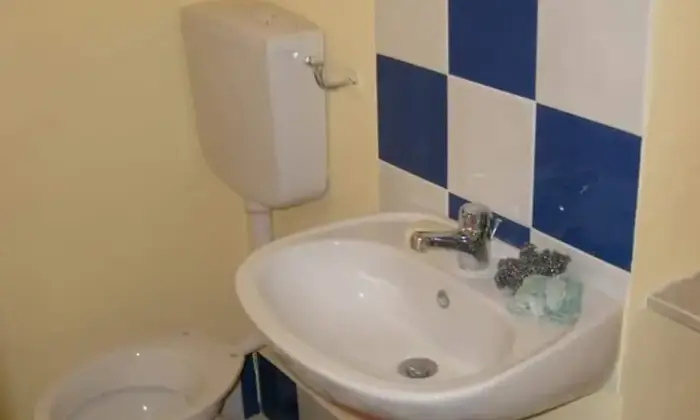 Rexer-Termini-Imerese-Appartamento-in-Via-San-Francesco-Saverio-Termini-Imerese-Bagno