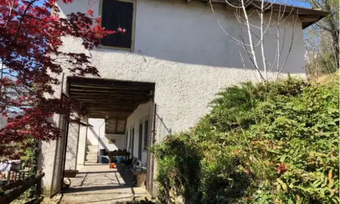 Rexer-Adrara-San-Martino-Casale-in-vendita-in-via-BrugaliAdrara-San-Martino-Altro