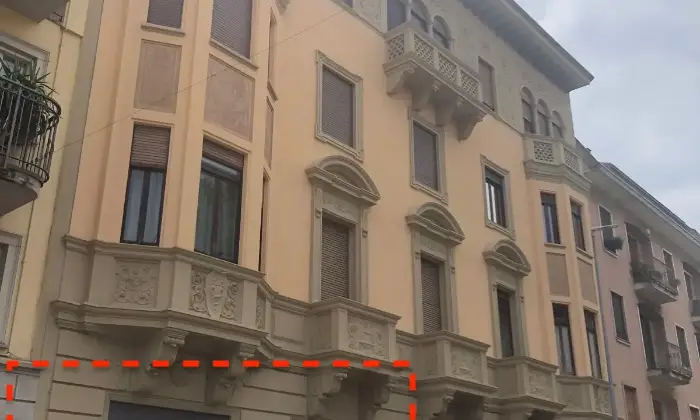 Rexer-Vigevano-Locale-commercialeuso-ufficio-zona-Ospedale-Facciata