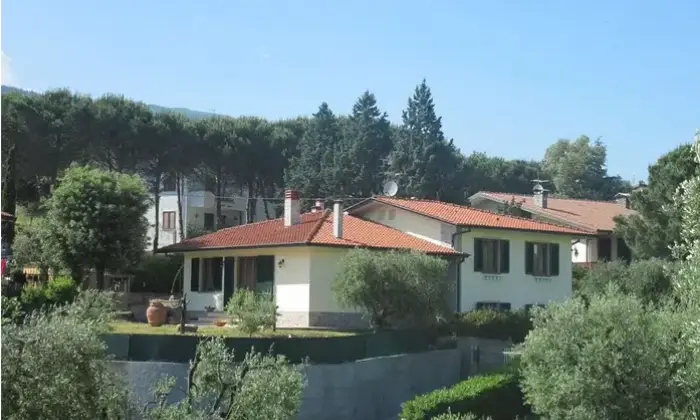 Rexer-Pescia-Villa-in-vendita-in-via-Lucchese-a-Pescia-Altro