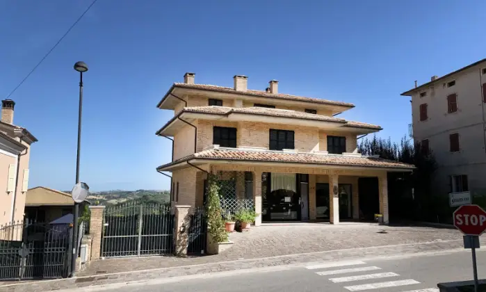 Rexer-Montappone-Casa-indipendente-in-vendita-Giardino