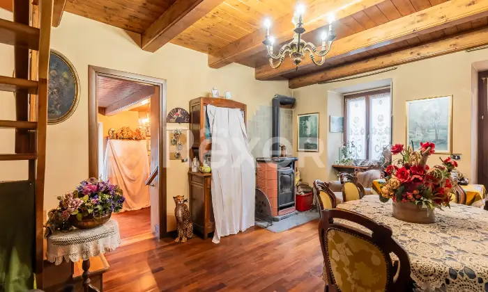 Rexer-Inverso-Pinasca-Casa-indipendente-del-con-ampi-spazi-e-potenziale-Altro
