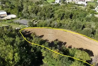 Rexer-Isola-del-Gran-Sasso-dItalia-Quasi-m-di-terreno-edificabile-da-unazienda-agricola-Terrazzo