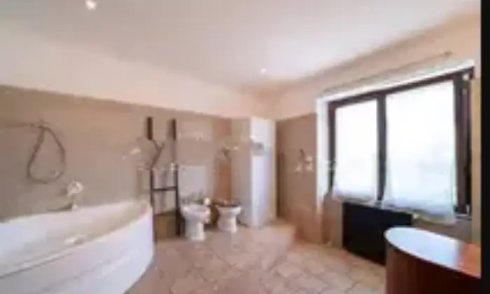 Rexer-Missaglia-Appartamento-in-corte-Altro