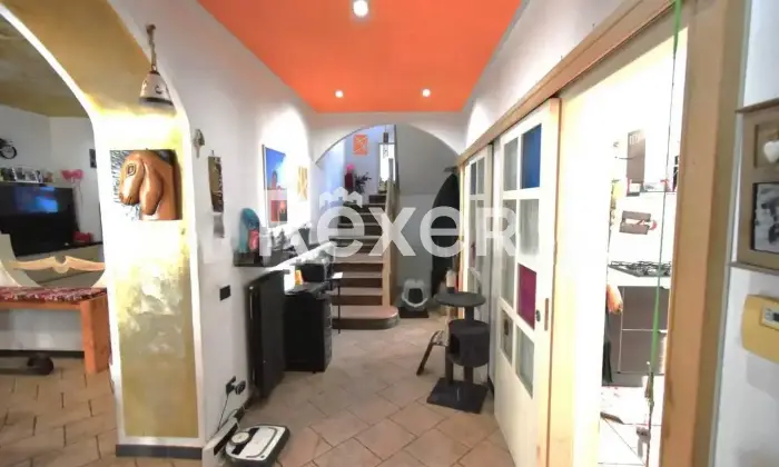 Rexer-Missaglia-Appartamento-in-corte-Altro