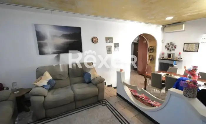 Rexer-Missaglia-Appartamento-in-corte-Altro