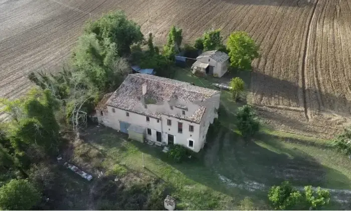 Rexer-Santa-Maria-Nuova-Casale-in-vendita-in-via-Francescona-Santa-Maria-Nuova-Altro