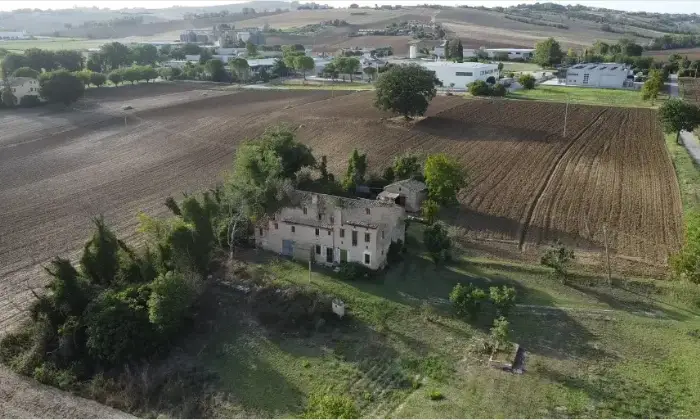 Rexer-Santa-Maria-Nuova-Casale-in-vendita-in-via-Francescona-Santa-Maria-Nuova-Altro