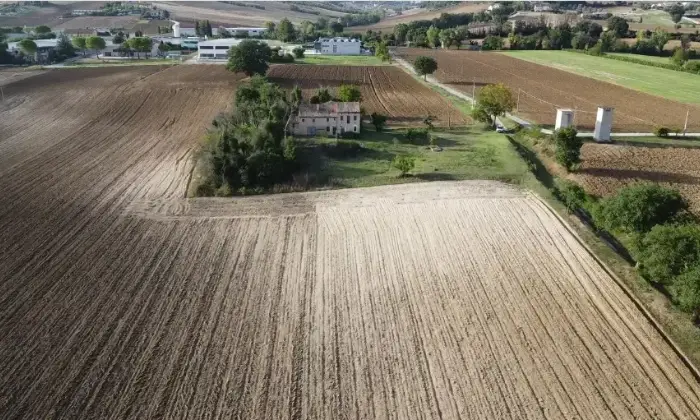 Rexer-Santa-Maria-Nuova-Casale-in-vendita-in-via-Francescona-Santa-Maria-Nuova-Altro