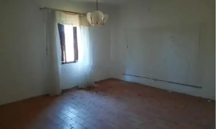 Rexer-Santa-Maria-Nuova-Casale-in-vendita-in-via-Francescona-Santa-Maria-Nuova-Altro