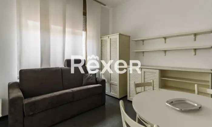Rexer-GENOVA-Ottimo-investimento-immobiliare-in-un-palazzo-nel-pieno-centro-di-Genova-Salone