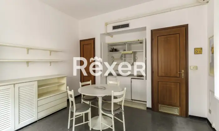 Rexer-GENOVA-Ottimo-investimento-immobiliare-in-un-palazzo-nel-pieno-centro-di-Genova-Altro