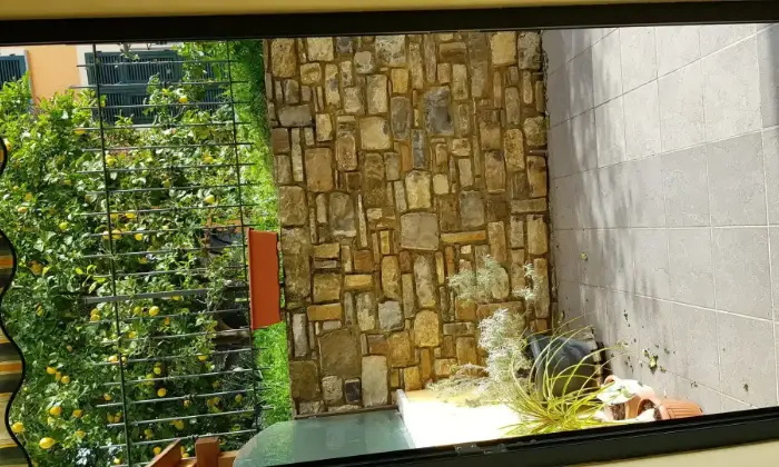 Rexer-San-Bartolomeo-al-Mare-BILOCALE-CON-SPAZIO-ESTERNO-Terrazzo