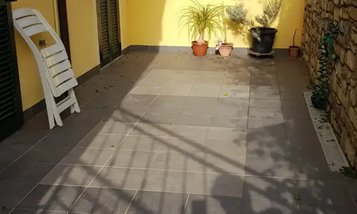 Rexer-San-Bartolomeo-al-Mare-BILOCALE-CON-SPAZIO-ESTERNO-Terrazzo
