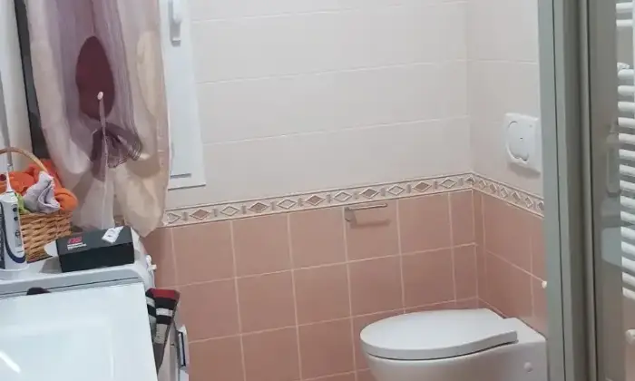 Rexer-San-Bartolomeo-al-Mare-BILOCALE-CON-SPAZIO-ESTERNO-Bagno