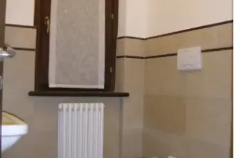 Rexer-Sarnano-Appartamento-in-Via-Don-Luigi-Sturzo-Sarnano-Bagno