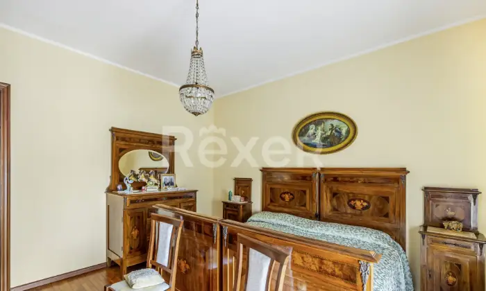 Rexer-Castelnuovo-Bocca-dAdda-Casa-indipendente-con-due-appartamenti-e-cortile-Altro