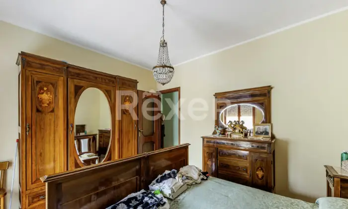 Rexer-Castelnuovo-Bocca-dAdda-Casa-indipendente-con-due-appartamenti-e-cortile-Altro