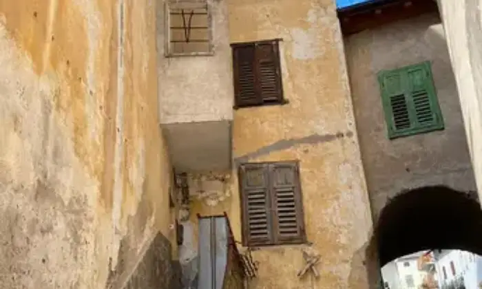Rexer-Segonzano-Casa-da-ristrutturare-cielo-terra-Altro