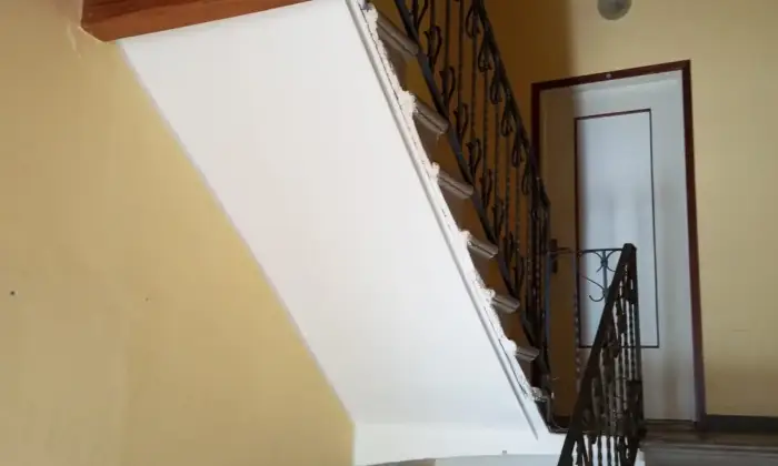 Rexer-Talegggio-Palazzina-situata-in-Via-Duca-dAosta-Taleggio-Altro
