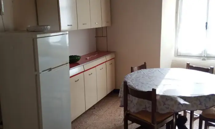 Rexer-Talegggio-Palazzina-situata-in-Via-Duca-dAosta-Taleggio-Altro