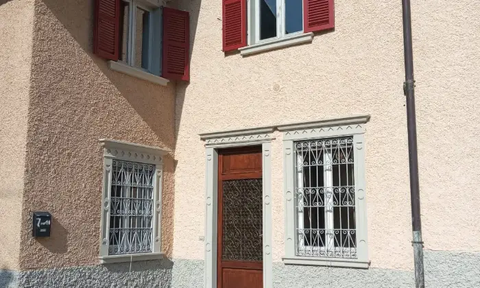 Rexer-Talegggio-Palazzina-situata-in-Via-Duca-dAosta-Taleggio-Altro