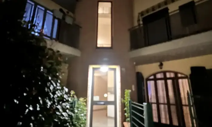 Rexer-Reggio-Emilia-Luminoso-bilocale-arredato-a-nuovo-Ingresso