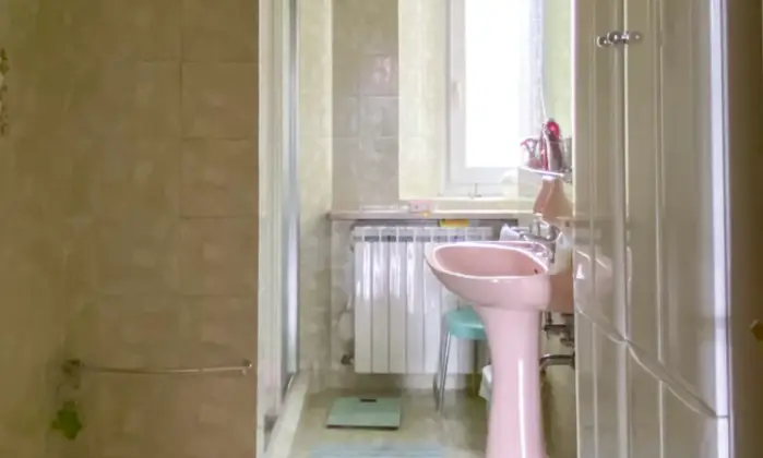Rexer-Pradamano-villa-indipendente-di-architettura-molto-particolare-e-contemporanea-Bagno
