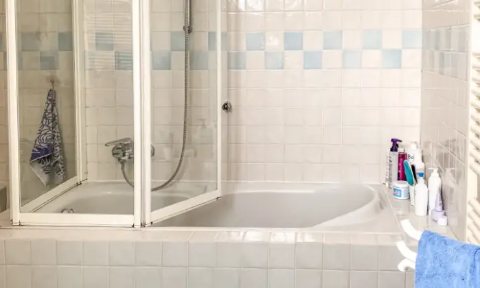 Rexer-Pradamano-villa-indipendente-di-architettura-molto-particolare-e-contemporanea-Bagno