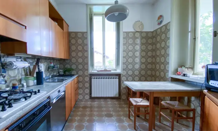 Rexer-Pradamano-villa-indipendente-di-architettura-molto-particolare-e-contemporanea