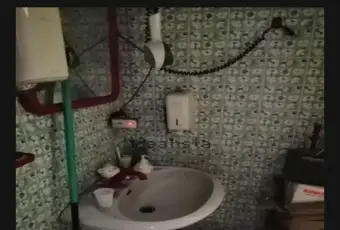 Rexer-Torino-VENDO-LOCALE-COMMERCIALE-MQ-TRASORMABILE-IN-LOFT-Bagno