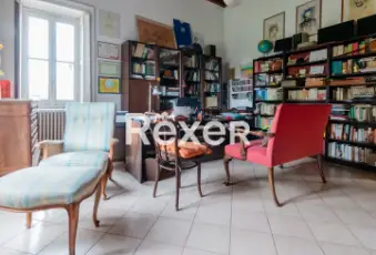 Rexer-CARNATE-Dimora-storica-divisa-in-due-unit-immobiliari-indipendenti-di-e-mq-con-giardino-e-box-auto-Salone